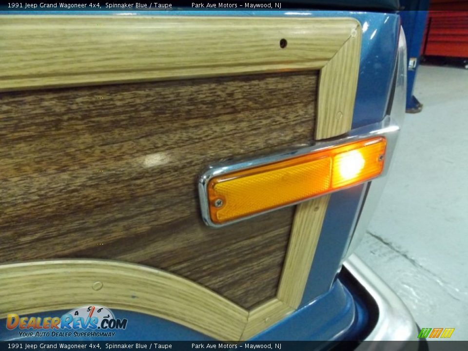 1991 Jeep Grand Wagoneer 4x4 Spinnaker Blue / Taupe Photo #22