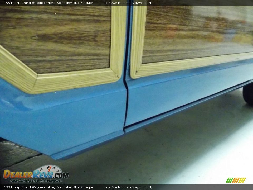 1991 Jeep Grand Wagoneer 4x4 Spinnaker Blue / Taupe Photo #25