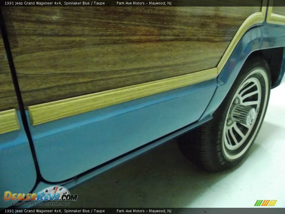 1991 Jeep Grand Wagoneer 4x4 Spinnaker Blue / Taupe Photo #26