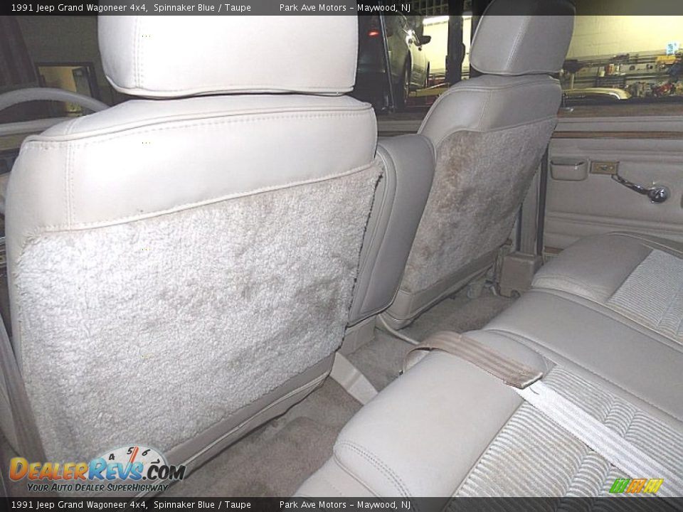 1991 Jeep Grand Wagoneer 4x4 Spinnaker Blue / Taupe Photo #34