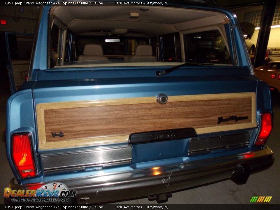 1991 Jeep Grand Wagoneer 4x4 Spinnaker Blue / Taupe Photo #35
