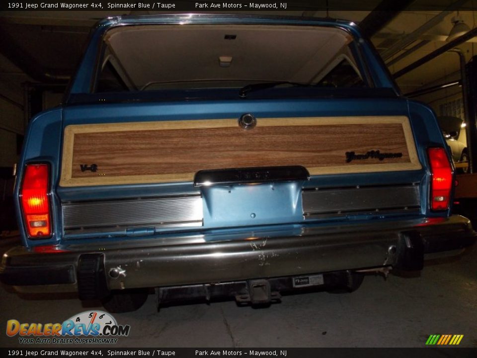 1991 Jeep Grand Wagoneer 4x4 Spinnaker Blue / Taupe Photo #36