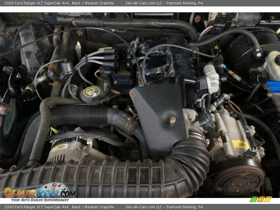 2000 Ford Ranger XLT SuperCab 4x4 Black / Medium Graphite Photo #31