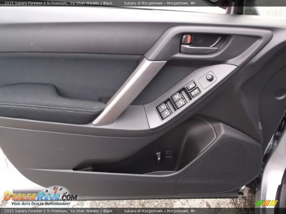 2015 Subaru Forester 2.5i Premium Ice Silver Metallic / Black Photo #11