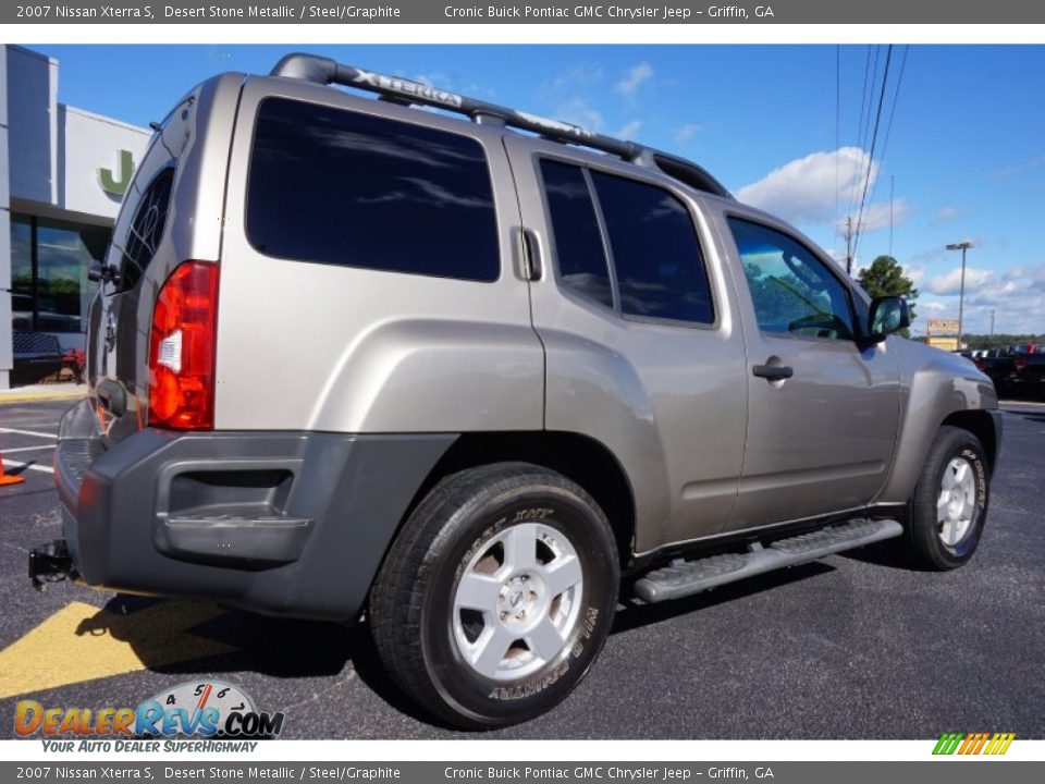 2007 Nissan Xterra S Desert Stone Metallic / Steel/Graphite Photo #7