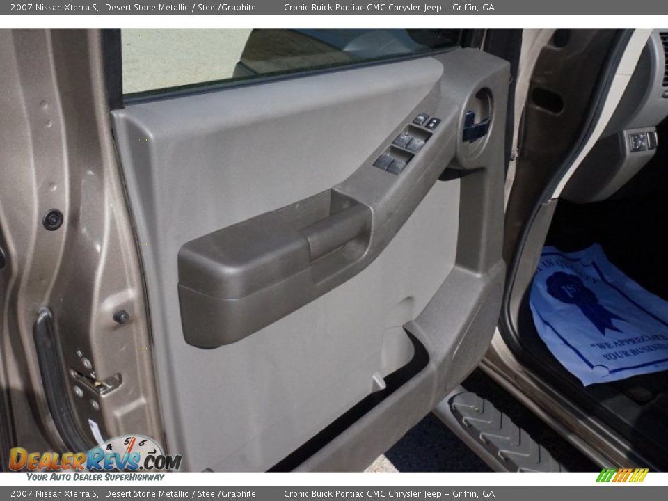 2007 Nissan Xterra S Desert Stone Metallic / Steel/Graphite Photo #11