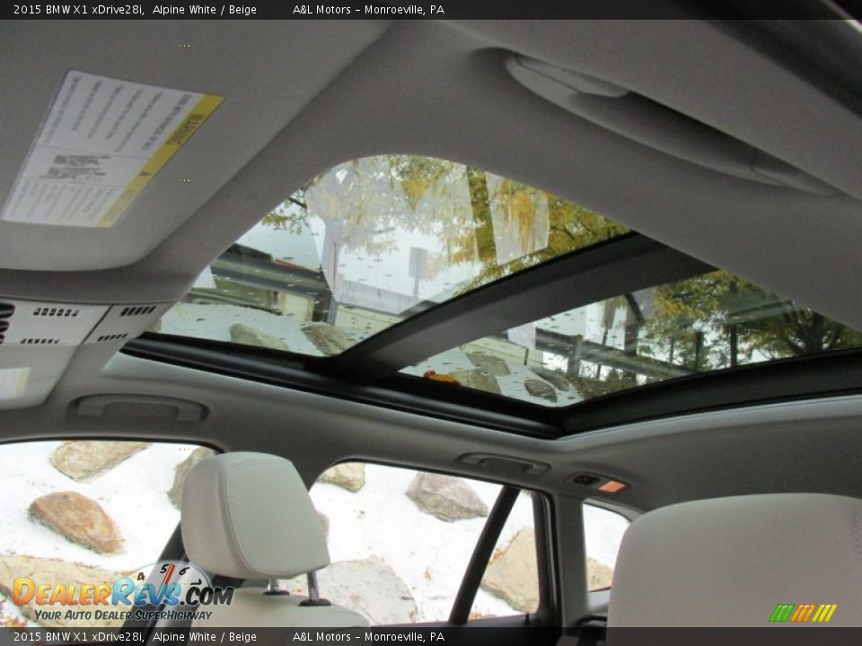 2015 BMW X1 xDrive28i Alpine White / Beige Photo #13