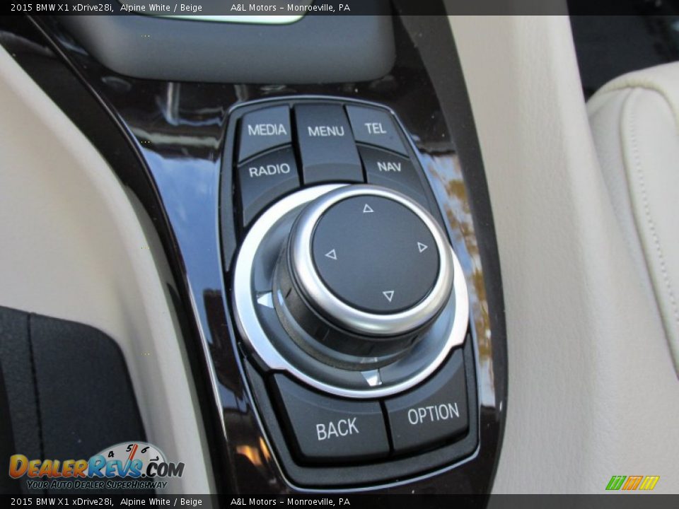 2015 BMW X1 xDrive28i Alpine White / Beige Photo #16