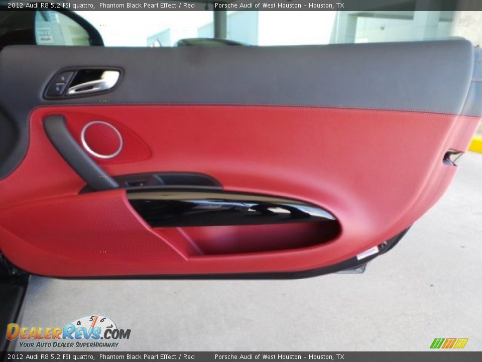 2012 Audi R8 5.2 FSI quattro Phantom Black Pearl Effect / Red Photo #32