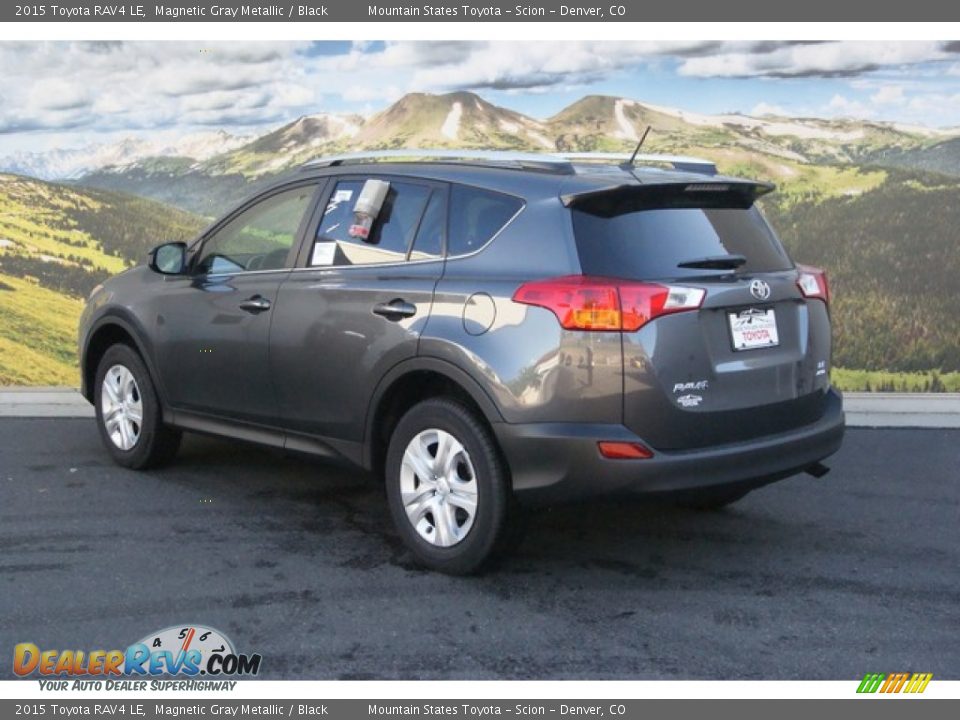 2015 Toyota RAV4 LE Magnetic Gray Metallic / Black Photo #3