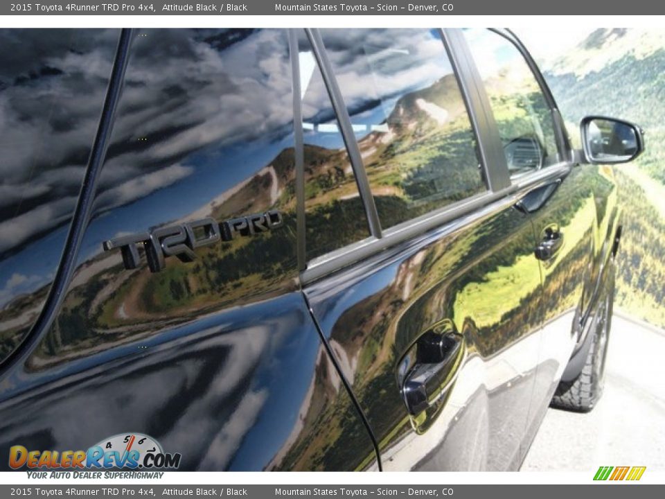 2015 Toyota 4Runner TRD Pro 4x4 Attitude Black / Black Photo #9