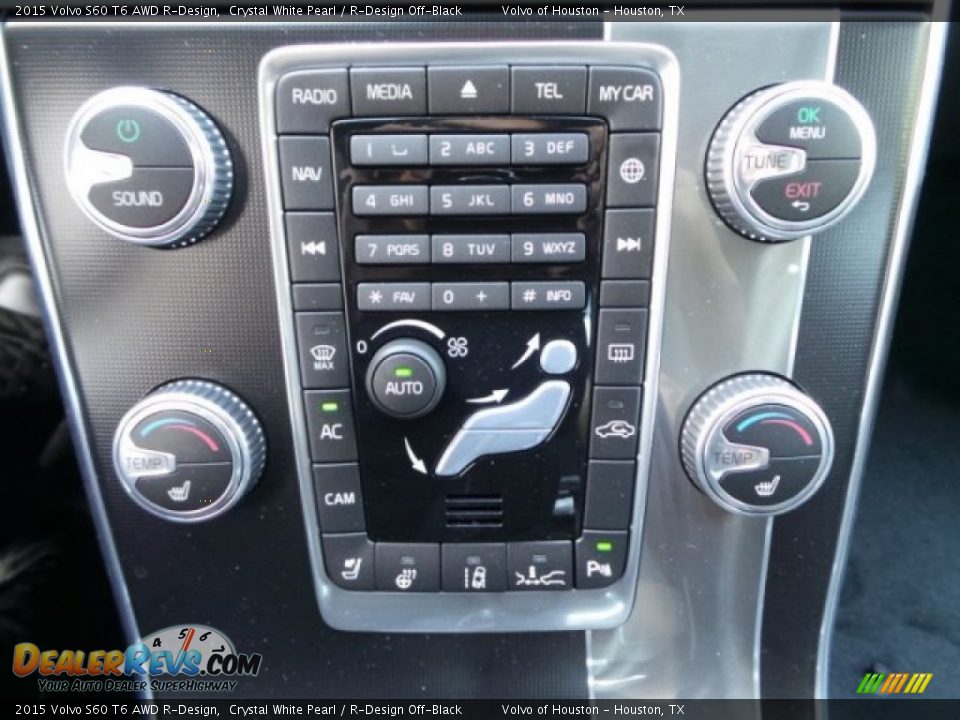 Controls of 2015 Volvo S60 T6 AWD R-Design Photo #20
