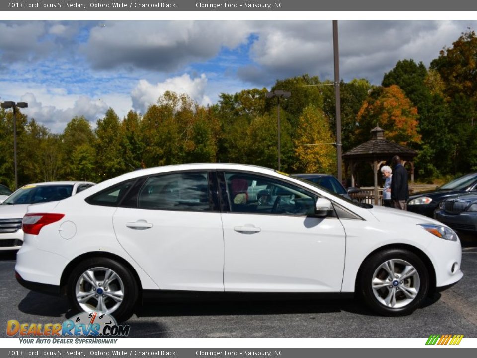 Oxford White 2013 Ford Focus SE Sedan Photo #2