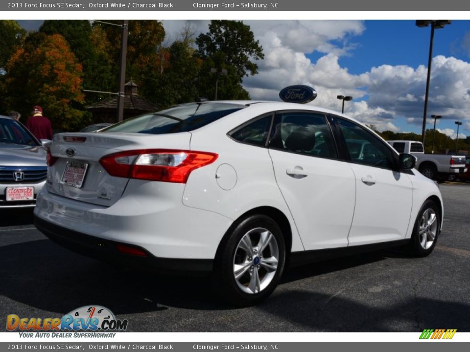 2013 Ford Focus SE Sedan Oxford White / Charcoal Black Photo #3