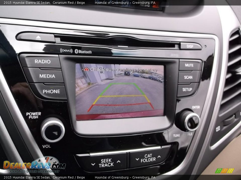 2015 Hyundai Elantra SE Sedan Geranium Red / Beige Photo #11