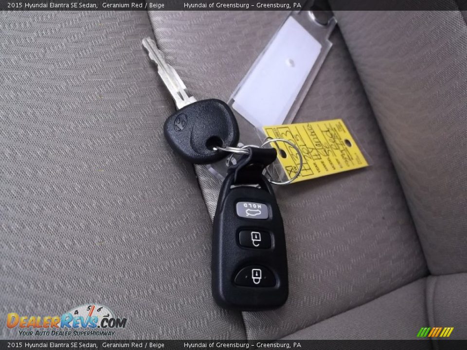 2015 Hyundai Elantra SE Sedan Geranium Red / Beige Photo #14