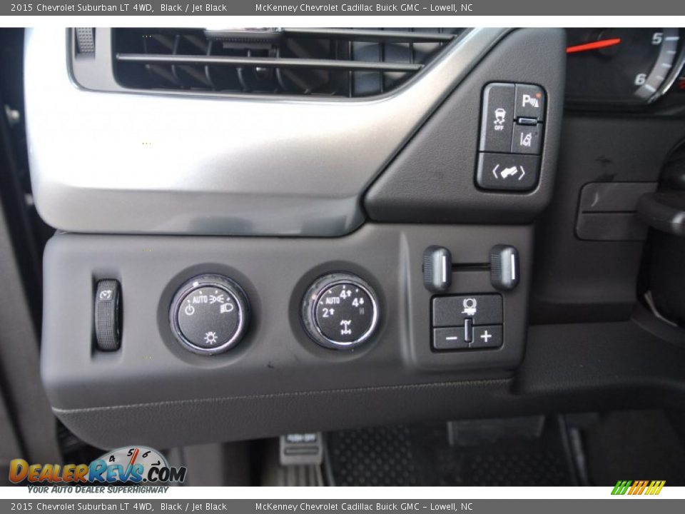 2015 Chevrolet Suburban LT 4WD Black / Jet Black Photo #11