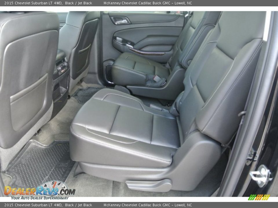 2015 Chevrolet Suburban LT 4WD Black / Jet Black Photo #17
