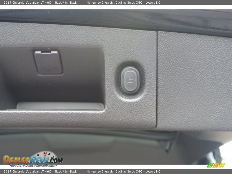 2015 Chevrolet Suburban LT 4WD Black / Jet Black Photo #20