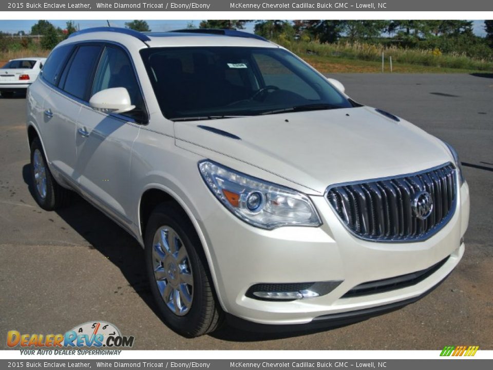 Front 3/4 View of 2015 Buick Enclave Leather Photo #1