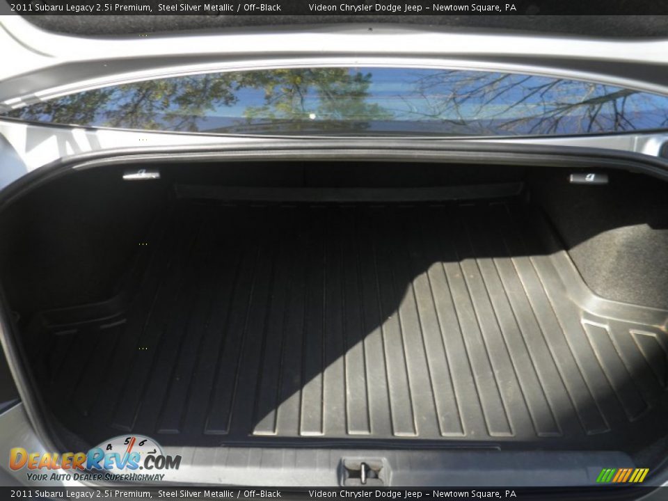 2011 Subaru Legacy 2.5i Premium Steel Silver Metallic / Off-Black Photo #12