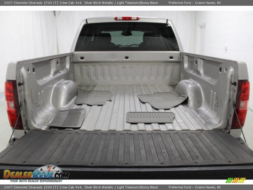 2007 Chevrolet Silverado 1500 LTZ Crew Cab 4x4 Silver Birch Metallic / Light Titanium/Ebony Black Photo #12