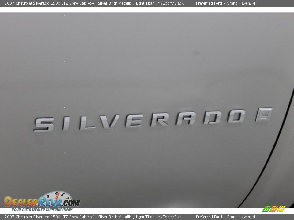 2007 Chevrolet Silverado 1500 LTZ Crew Cab 4x4 Silver Birch Metallic / Light Titanium/Ebony Black Photo #15
