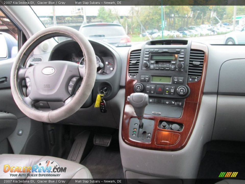 2007 Kia Sedona EX Glacier Blue / Gray Photo #17