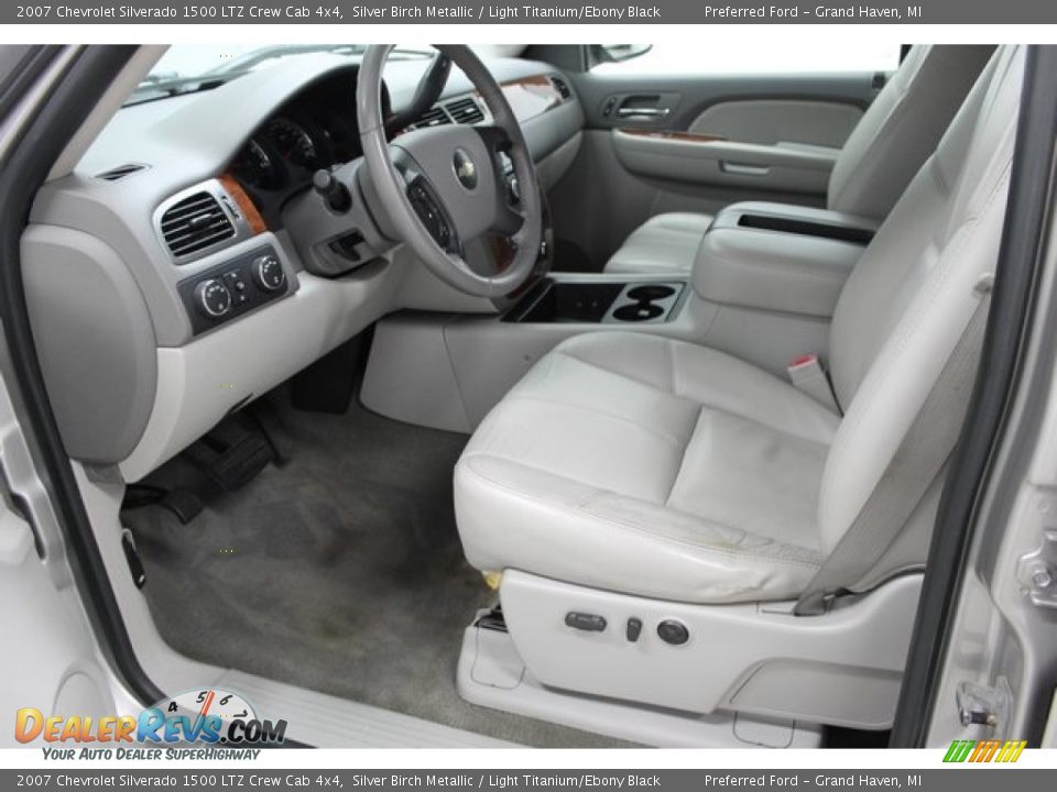 Light Titanium/Ebony Black Interior - 2007 Chevrolet Silverado 1500 LTZ Crew Cab 4x4 Photo #27