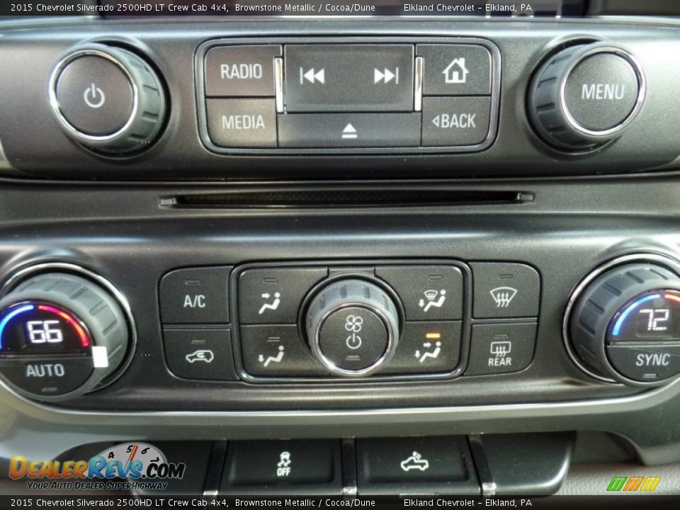 Controls of 2015 Chevrolet Silverado 2500HD LT Crew Cab 4x4 Photo #36