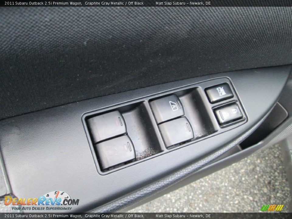 2011 Subaru Outback 2.5i Premium Wagon Graphite Gray Metallic / Off Black Photo #13