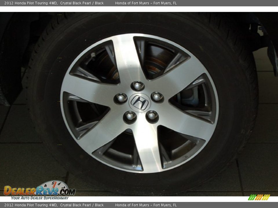 2012 Honda Pilot Touring 4WD Crystal Black Pearl / Black Photo #10
