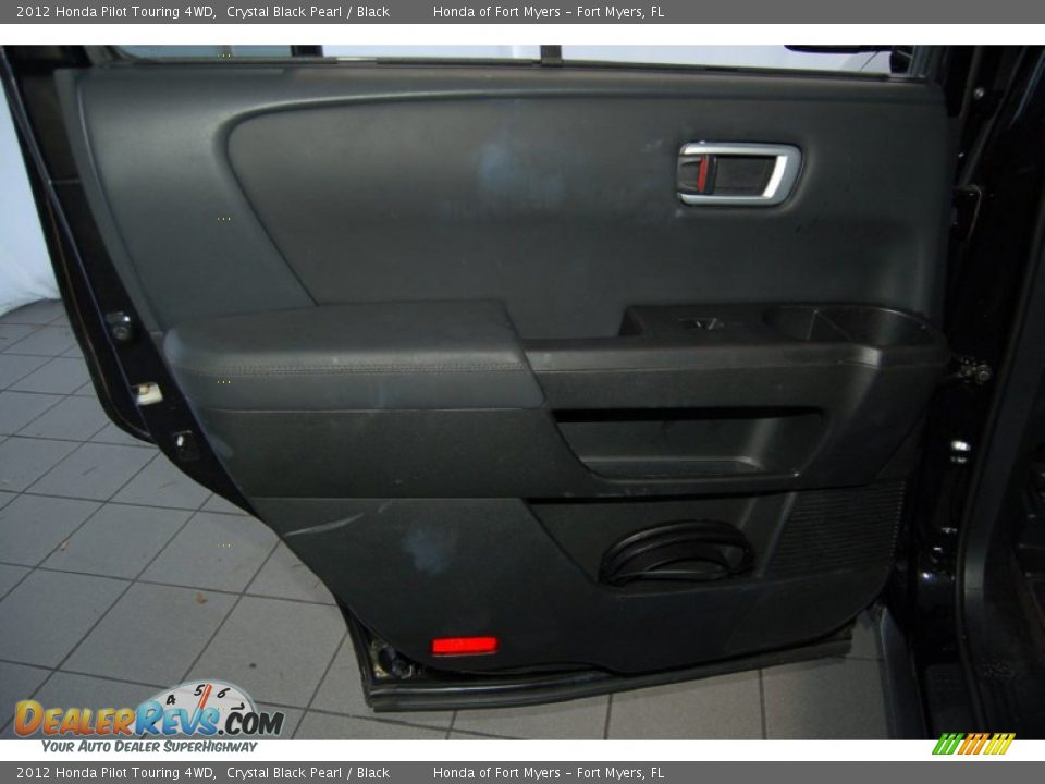 2012 Honda Pilot Touring 4WD Crystal Black Pearl / Black Photo #25