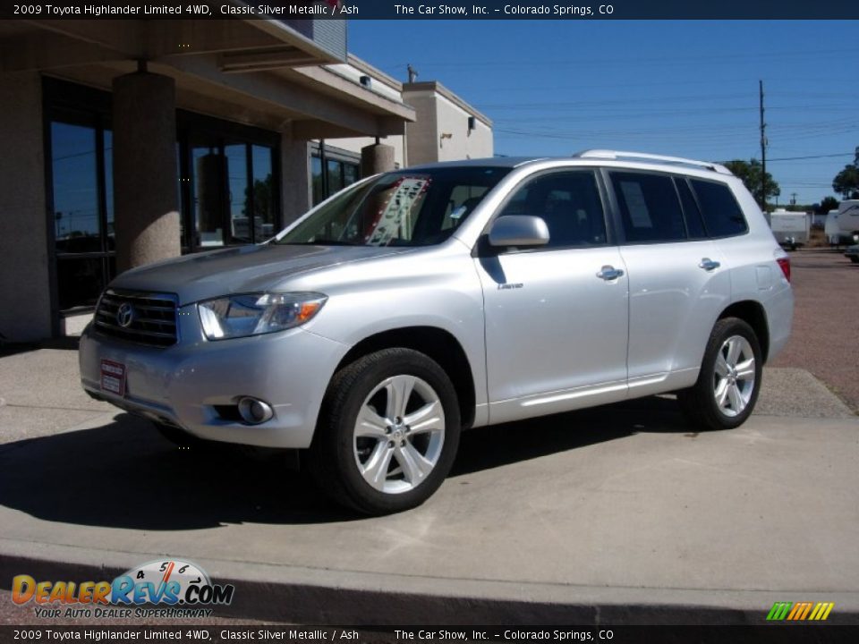 Front 3/4 View of 2009 Toyota Highlander Limited 4WD Photo #10