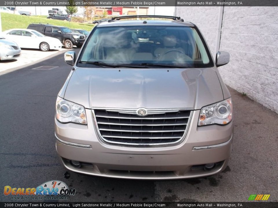 2008 Chrysler Town & Country Limited Light Sandstone Metallic / Medium Pebble Beige/Cream Photo #4