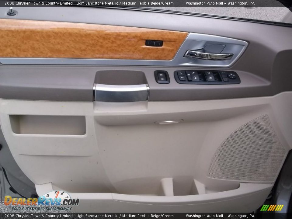 2008 Chrysler Town & Country Limited Light Sandstone Metallic / Medium Pebble Beige/Cream Photo #12