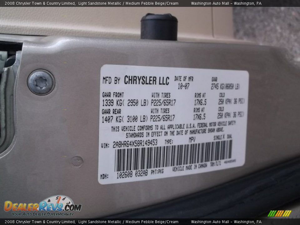 2008 Chrysler Town & Country Limited Light Sandstone Metallic / Medium Pebble Beige/Cream Photo #19