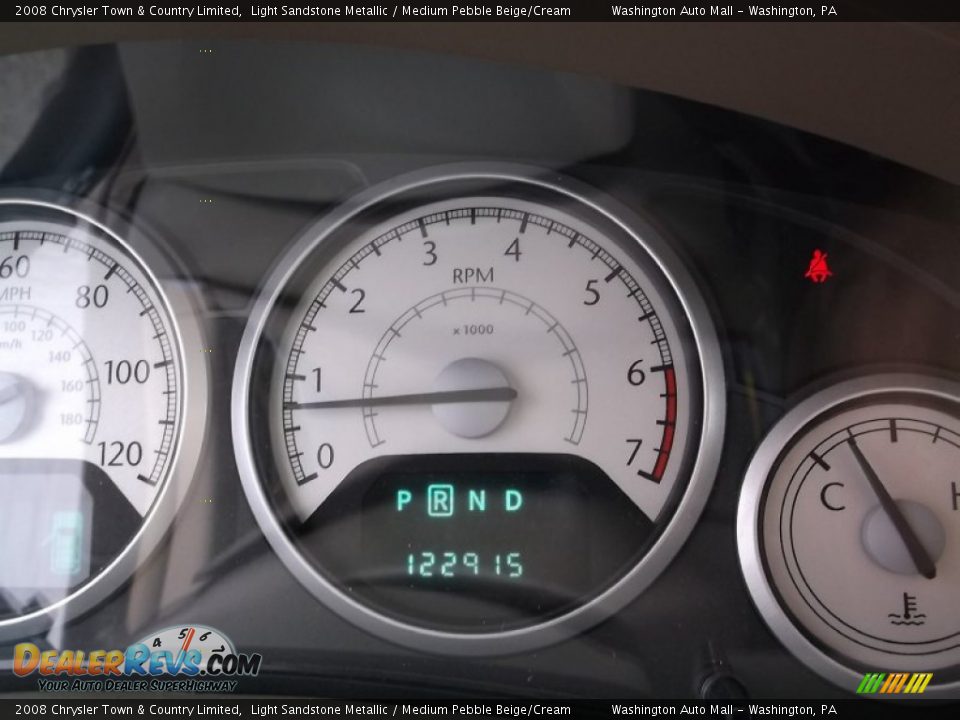 2008 Chrysler Town & Country Limited Light Sandstone Metallic / Medium Pebble Beige/Cream Photo #20