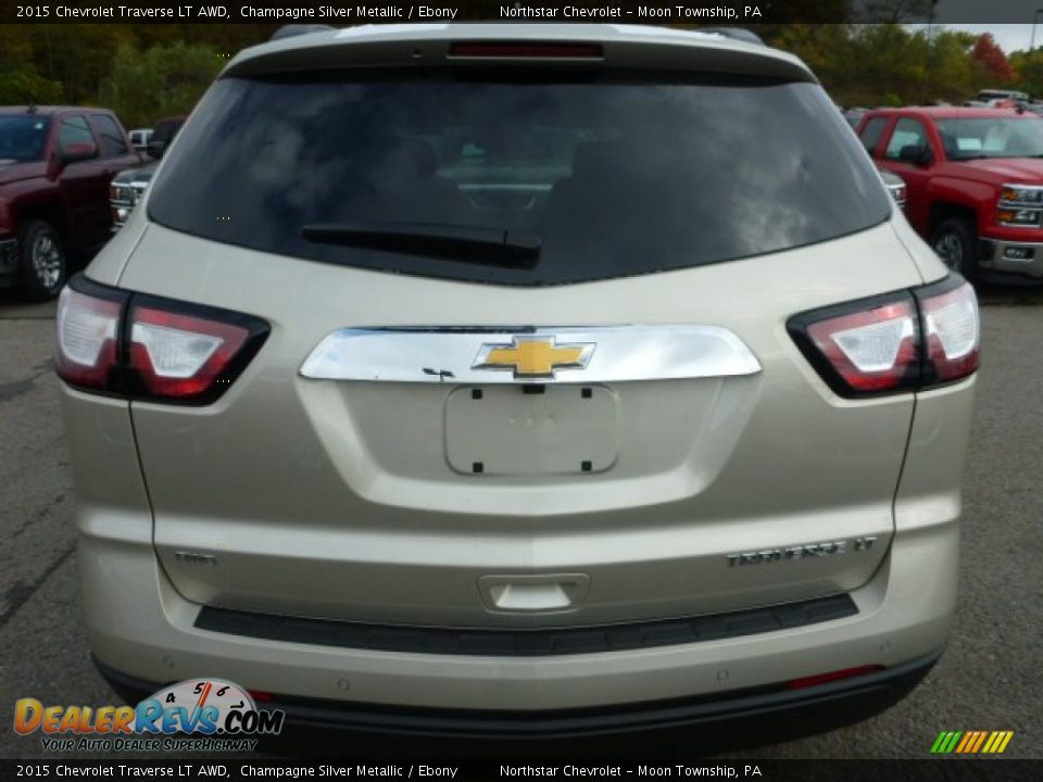 2015 Chevrolet Traverse LT AWD Champagne Silver Metallic / Ebony Photo #4