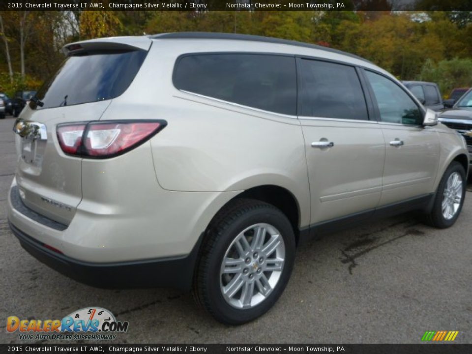 2015 Chevrolet Traverse LT AWD Champagne Silver Metallic / Ebony Photo #5