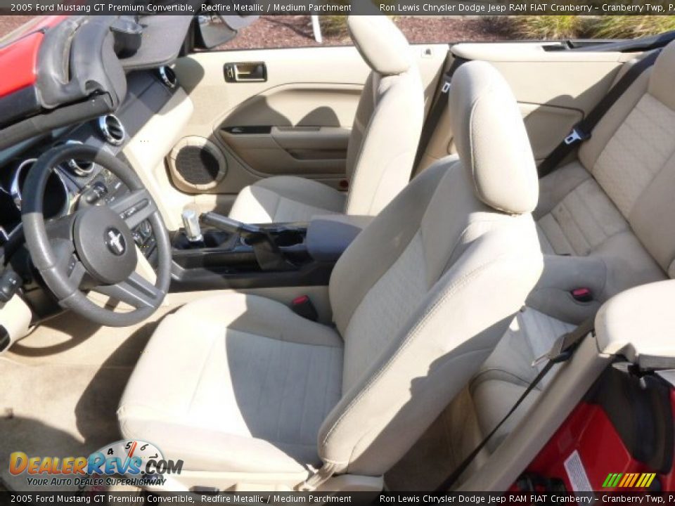 2005 Ford Mustang GT Premium Convertible Redfire Metallic / Medium Parchment Photo #11
