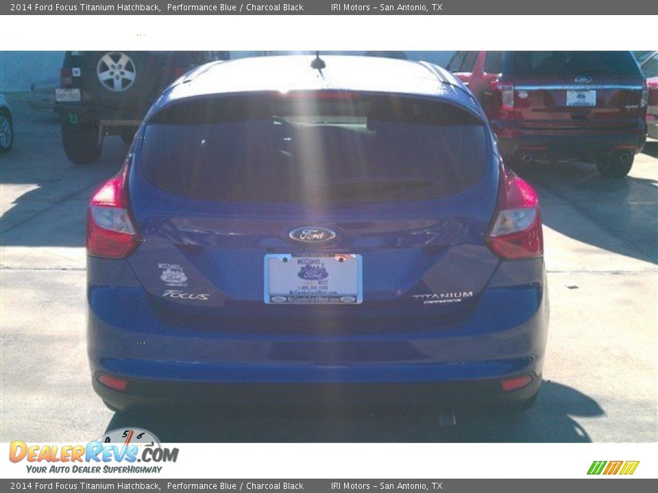 2014 Ford Focus Titanium Hatchback Performance Blue / Charcoal Black Photo #11