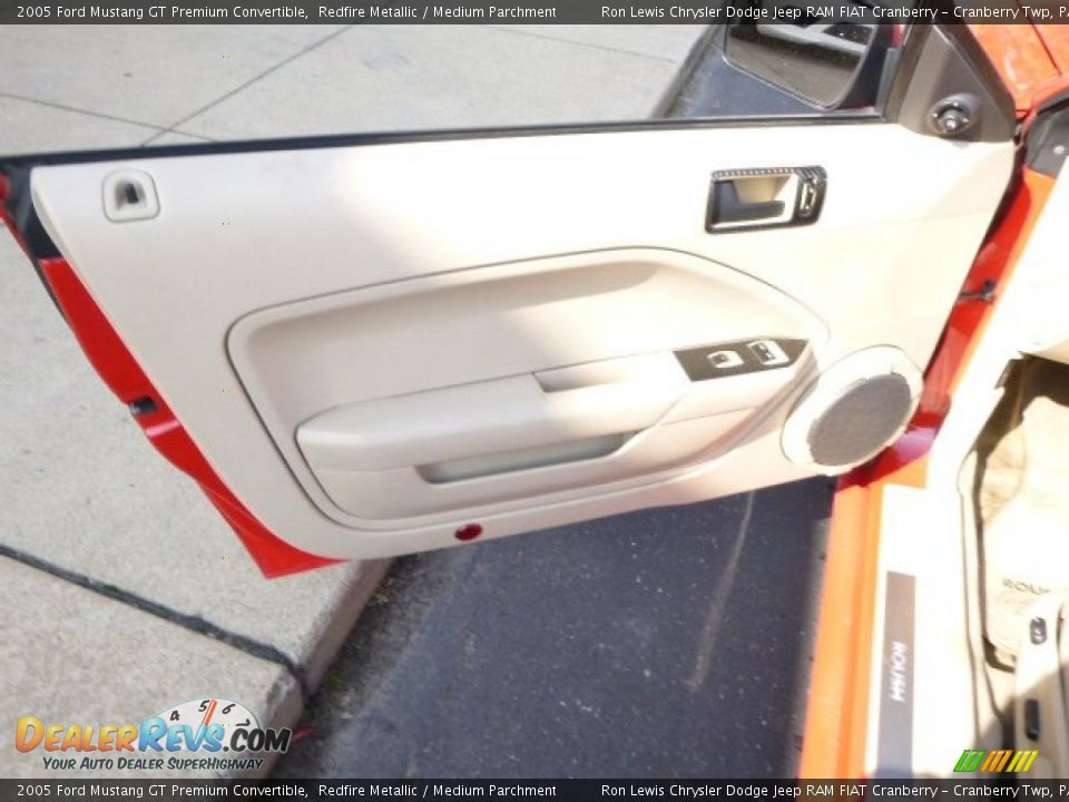 2005 Ford Mustang GT Premium Convertible Redfire Metallic / Medium Parchment Photo #13