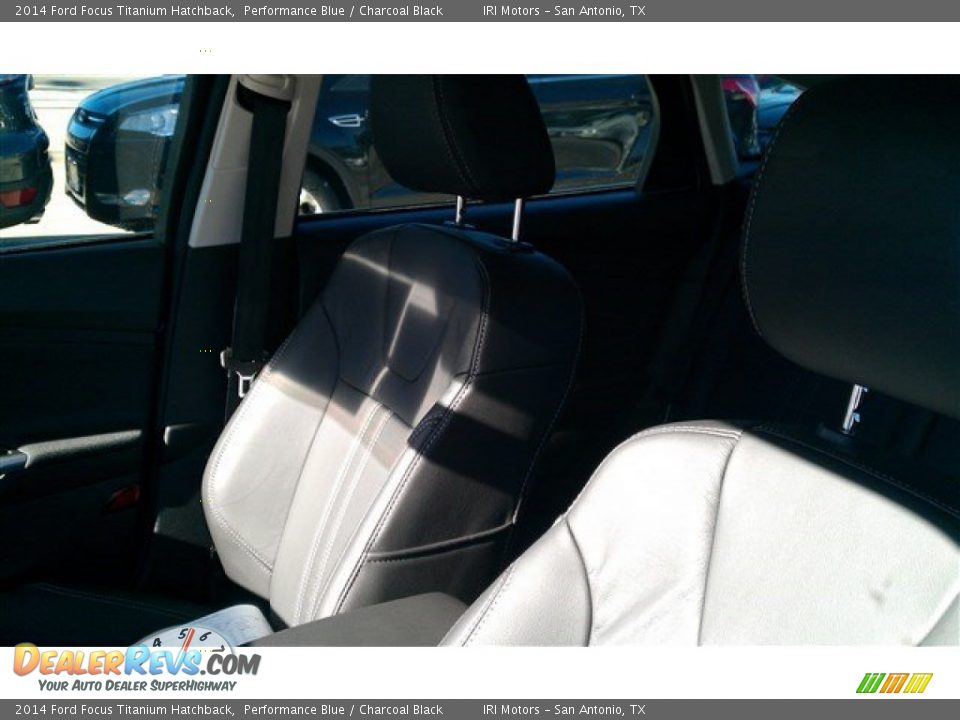 2014 Ford Focus Titanium Hatchback Performance Blue / Charcoal Black Photo #22