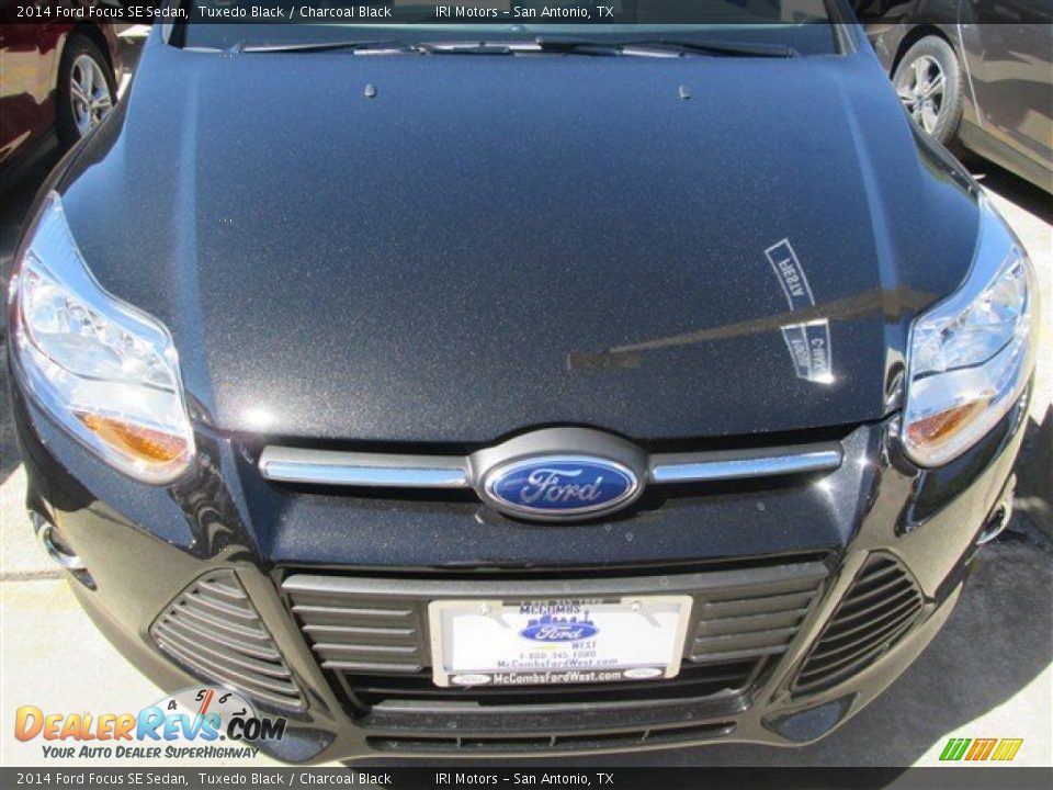 2014 Ford Focus SE Sedan Tuxedo Black / Charcoal Black Photo #5