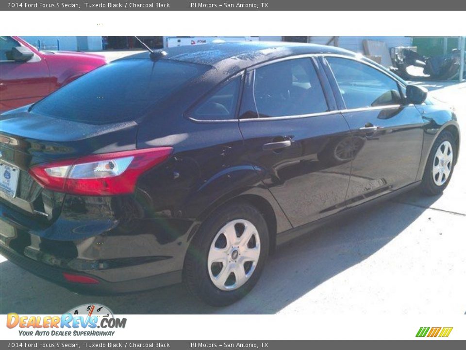 2014 Ford Focus S Sedan Tuxedo Black / Charcoal Black Photo #10