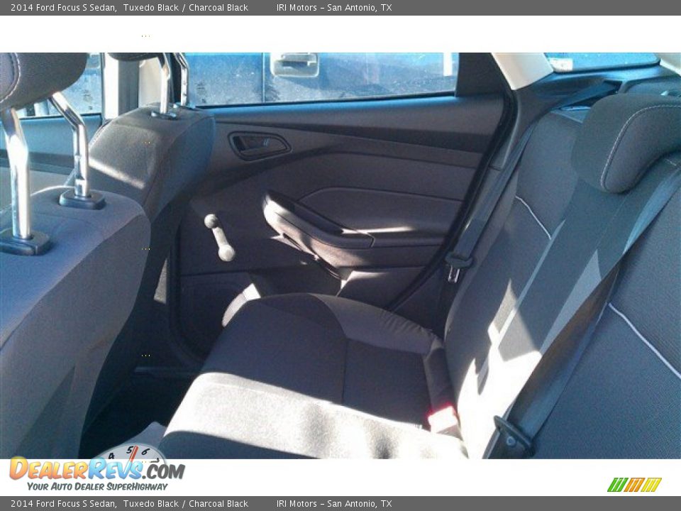 2014 Ford Focus S Sedan Tuxedo Black / Charcoal Black Photo #15