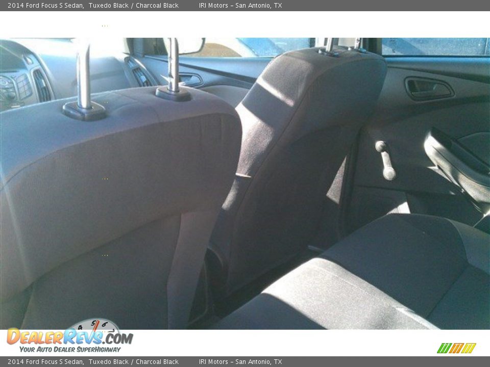 2014 Ford Focus S Sedan Tuxedo Black / Charcoal Black Photo #16