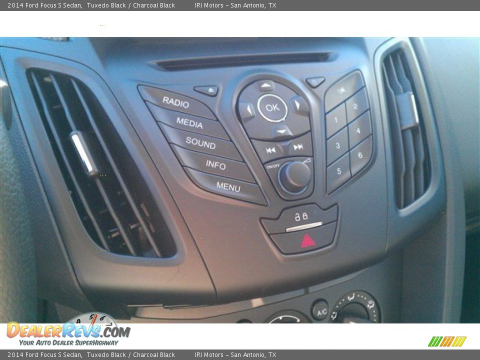 2014 Ford Focus S Sedan Tuxedo Black / Charcoal Black Photo #24