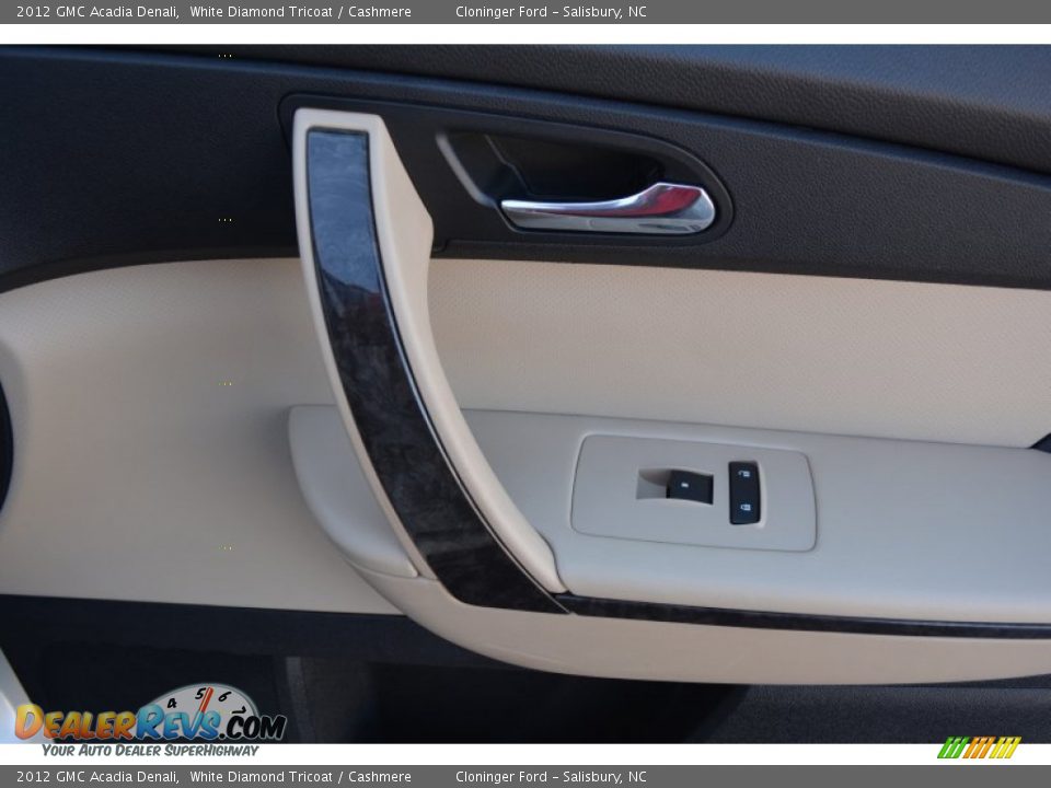 2012 GMC Acadia Denali White Diamond Tricoat / Cashmere Photo #17